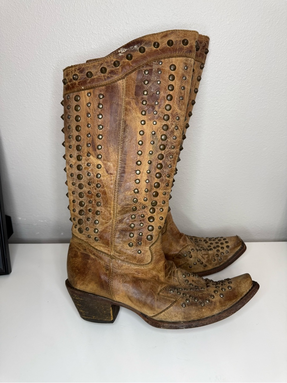 Corral Boots Women 9.5 Studded Distressed Leather Western Cowgirl brown tan